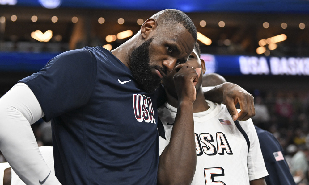 Anthony Edwards speaking to LeBron James during the 2024 Paris Olympic games