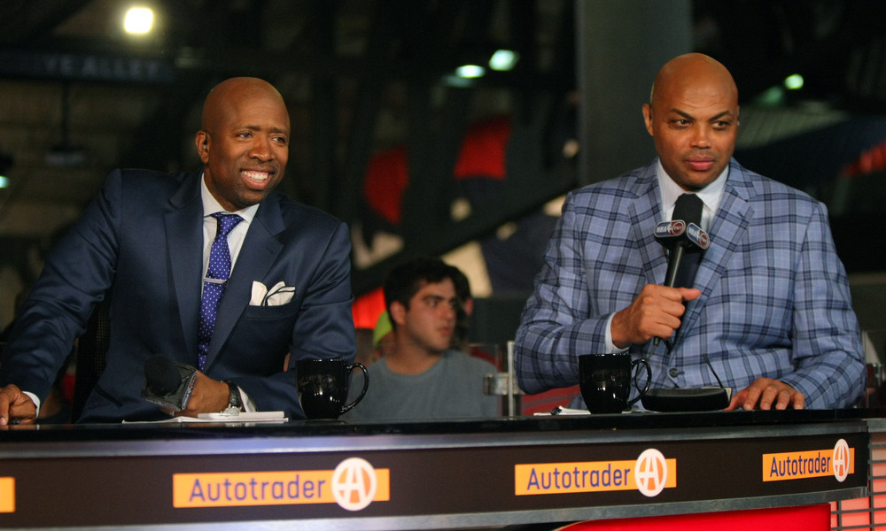 Charles Barkley and Kenny Smith on the set of "Inside The NBA".
