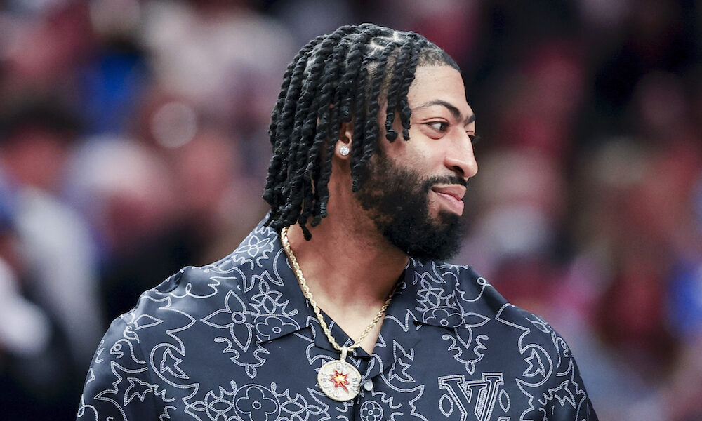 Mavs star forward Anthony Davis on the sideline in 2025 matchup versus Milwaukee.