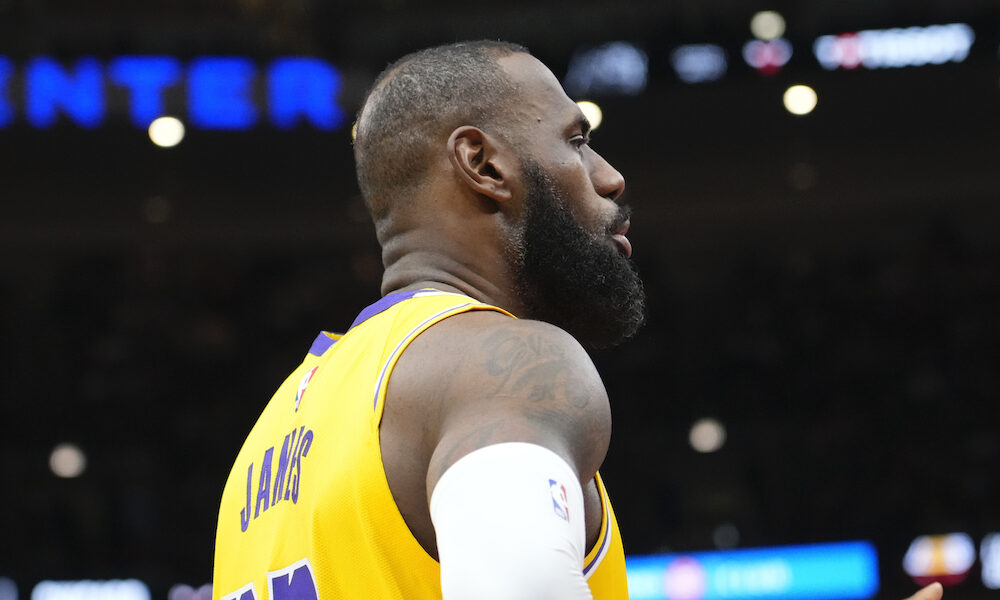 Lakers' forward LeBron James (No. 23) looks on during Thursday's matchup against the Bulls.