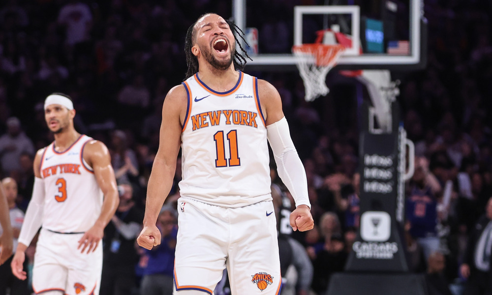 Jalen Brunson celebrates after making a play.