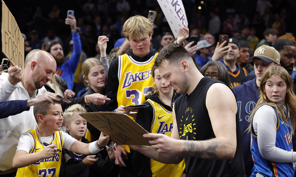 Luka signs for Lakers fans