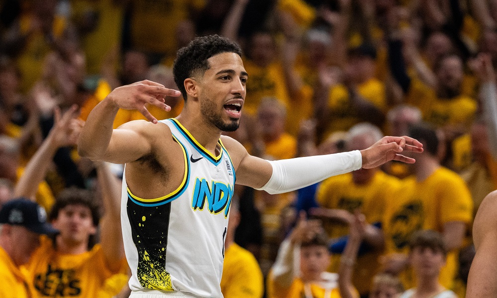 Tyrese Haliburton celebrates game-winner