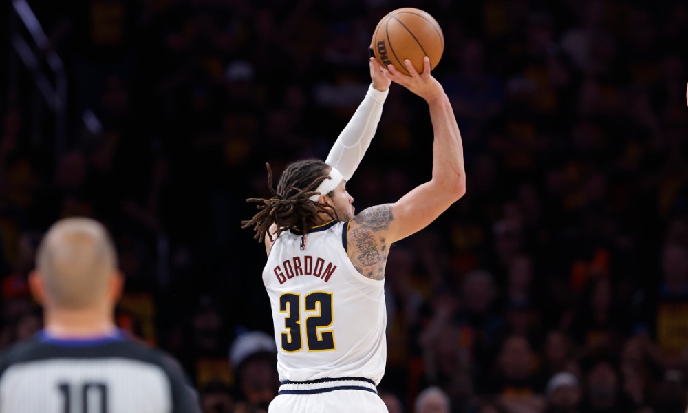 Aaron Gordon shoots his game-winning three