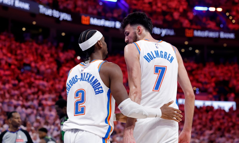 Shai Gilgeous-Alexander and Chet Holmgren react to blowout victory over Timberwolves