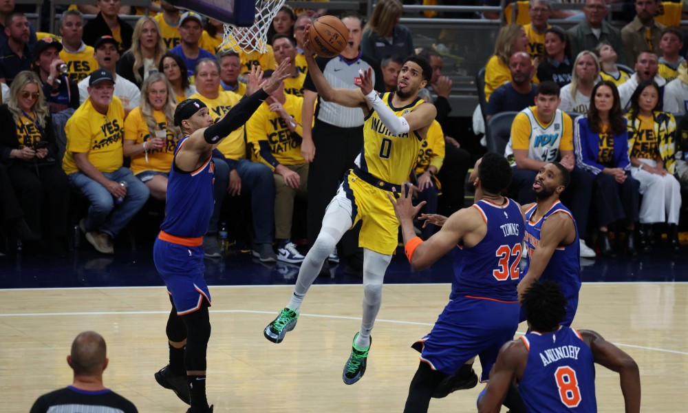 Tyrese Haliburton attacks Knicks