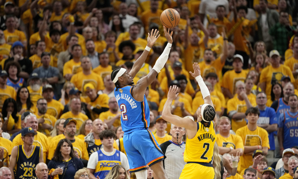 Shai Gilgeous-Alexander shooting a midrange jumpshot during Game 4 of the 2025 NBA Finals.