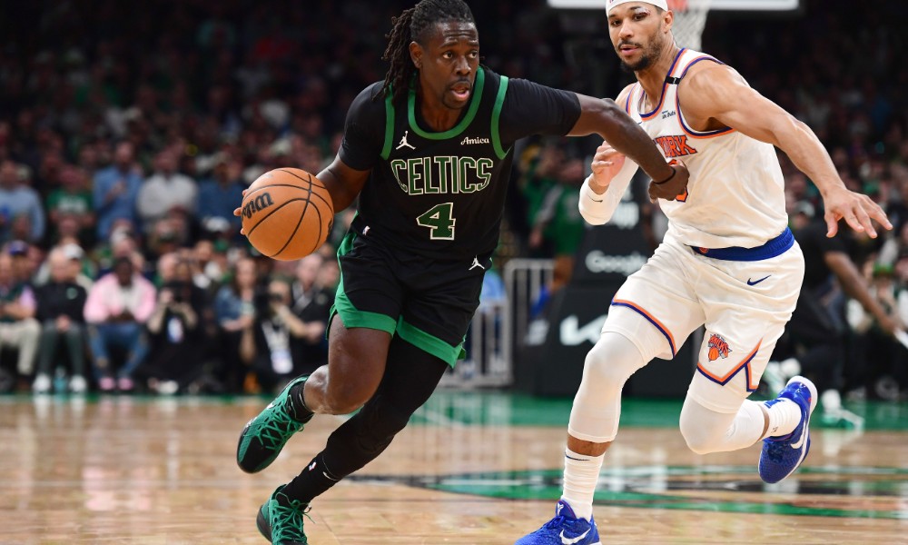 Jrue Holiday drives against Knicks