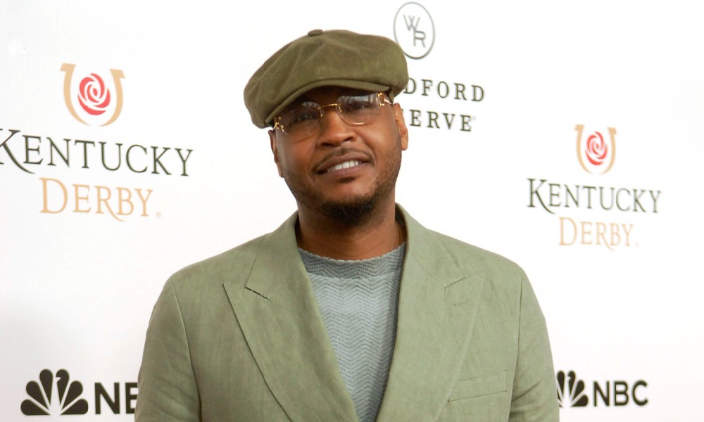 Carmelo Anthony poses for photo