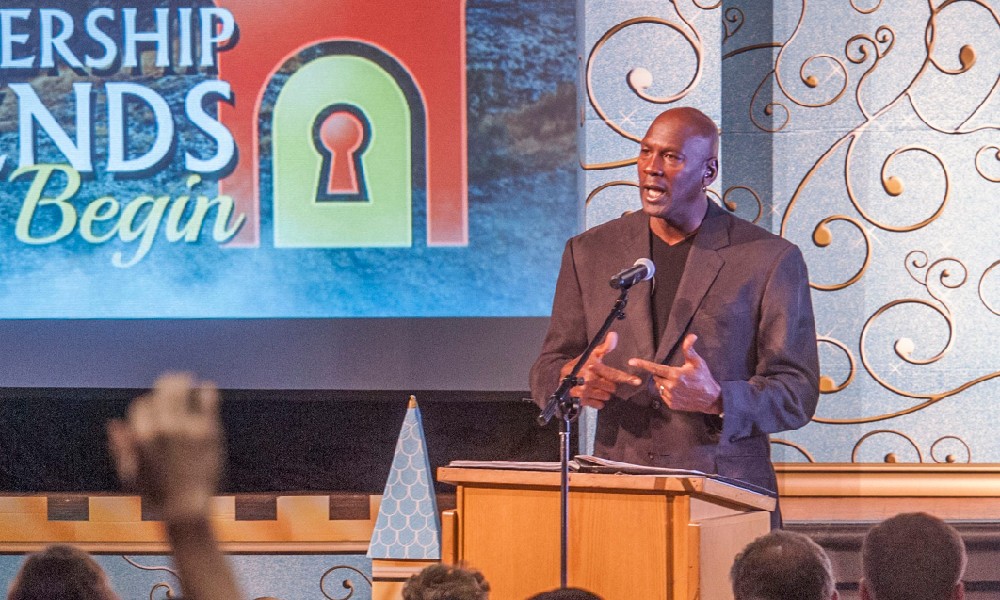 Michael Jordan speaks to high schoolers
