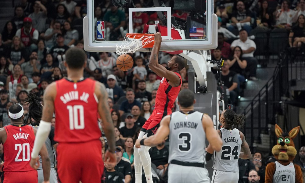 Kevin Durant slam dunk