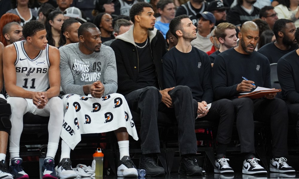 Victor Wembanyama injuried