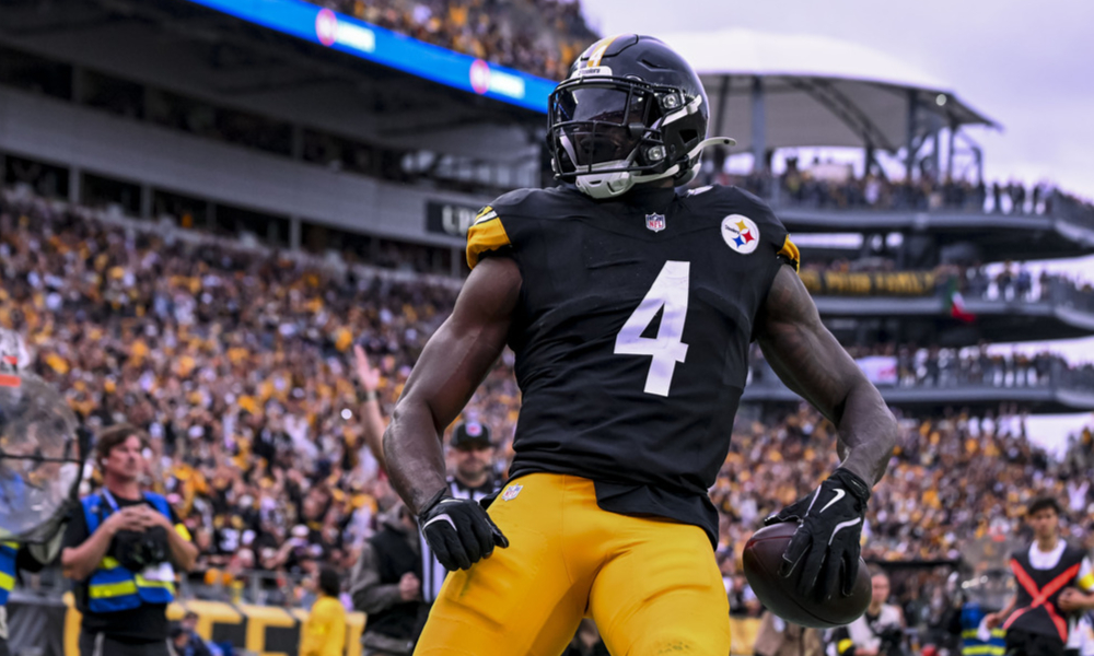 Closeup shot of Pittsburgh Steelers wide receiver DK Metcalf.