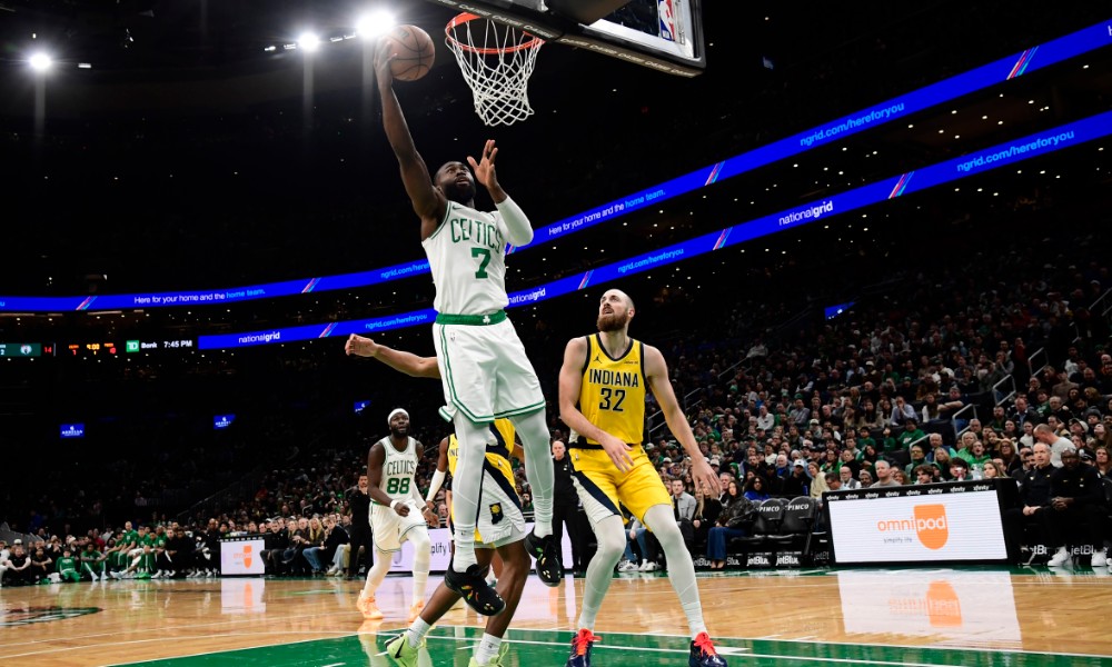 Jaylen Brown layup during Celtics-Pacers game