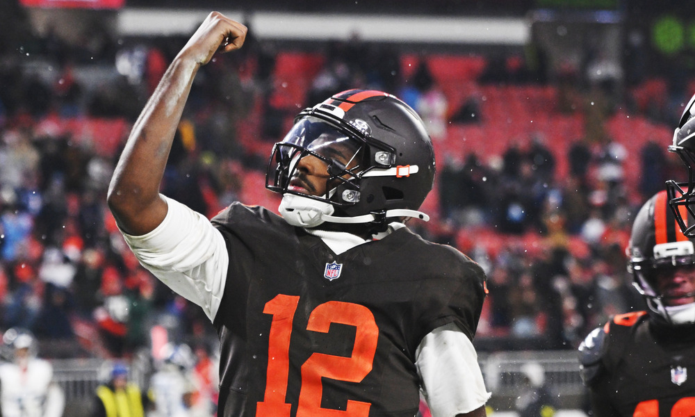 Closeup shot of Cleveland Browns quarterback Shedeur Sanders.
