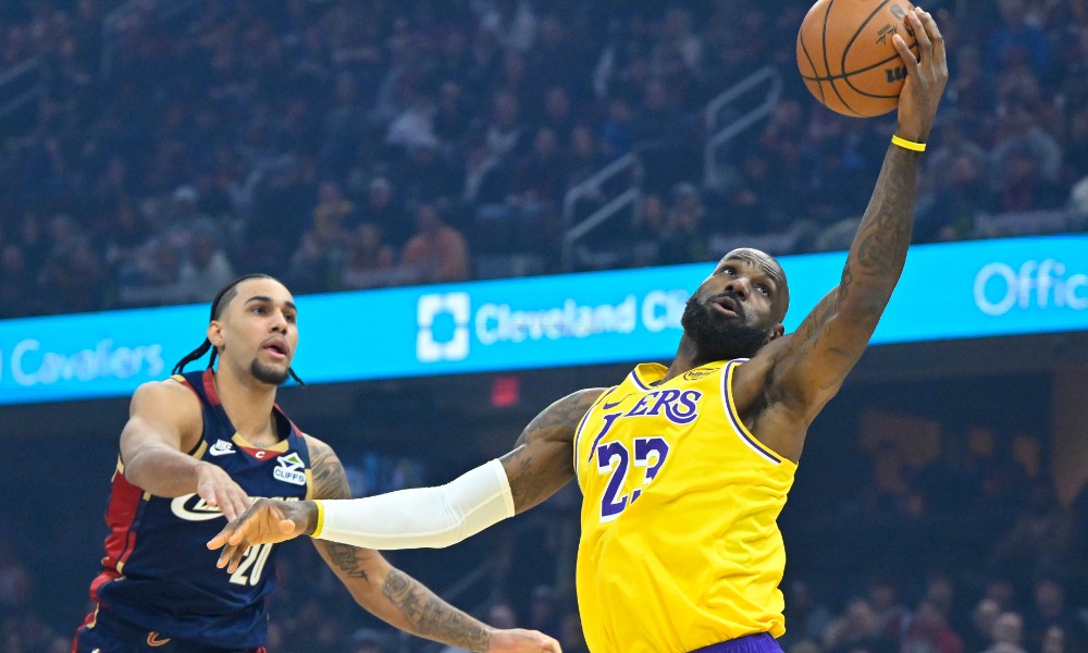 LeBron James Lakers vs Cavaliers