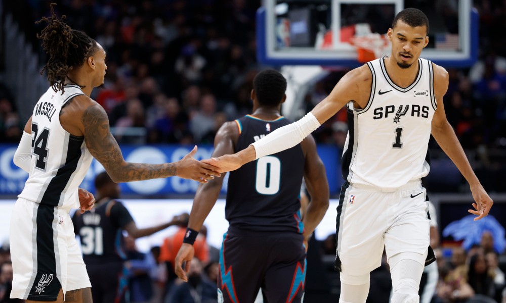 Victor Wembanyama and Devin Vassell in Spurs Pistons game