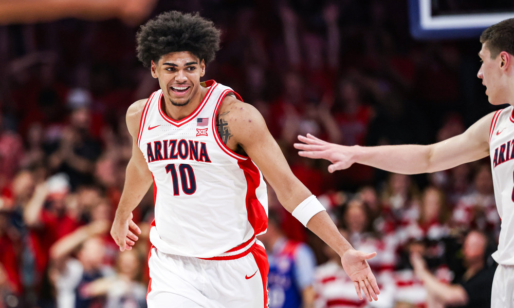 Closeup shot of Arizona Wildcats forward Koa Peat.