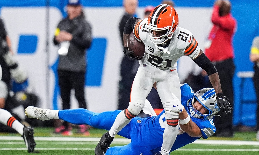 Cleveland Browns corner Denzel Ward intercepts a pass. © Junfu Han / USA TODAY NETWORK via Imagn Images